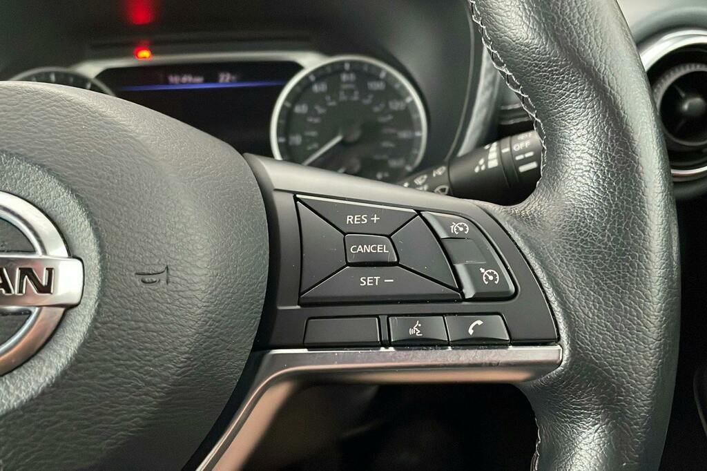 Nissan Juke Hatchback  #15