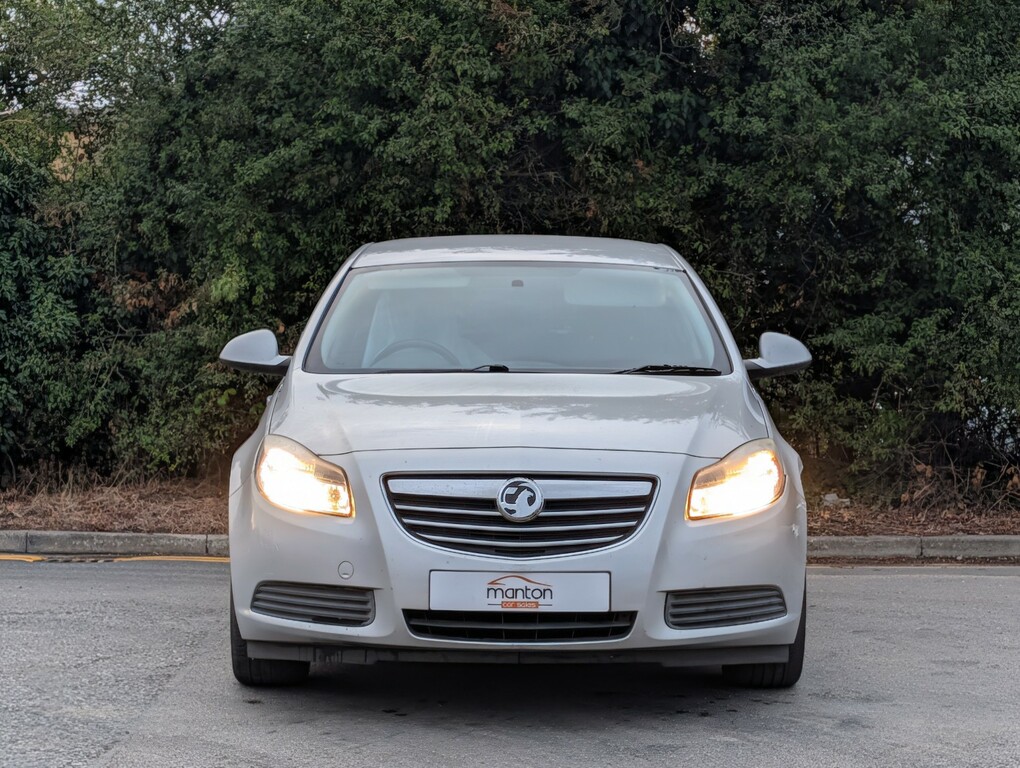 Vauxhall Insignia Saloon 2008 - 2014 Silver #2