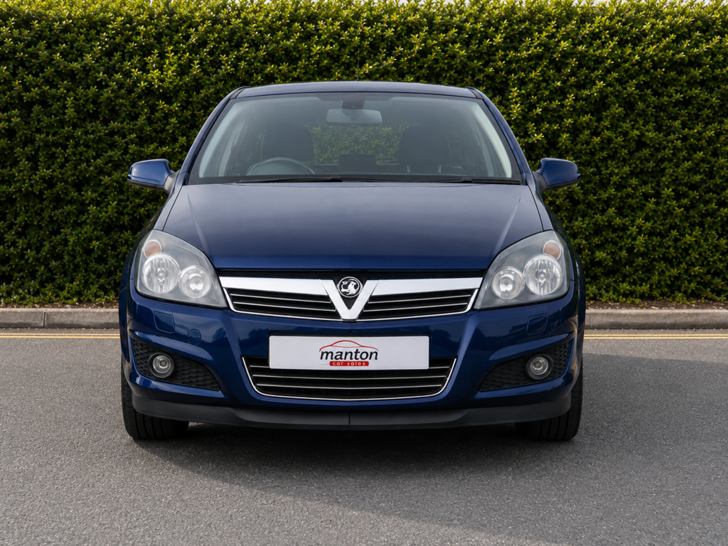 Vauxhall Astra Hatchback 22K Blue #2