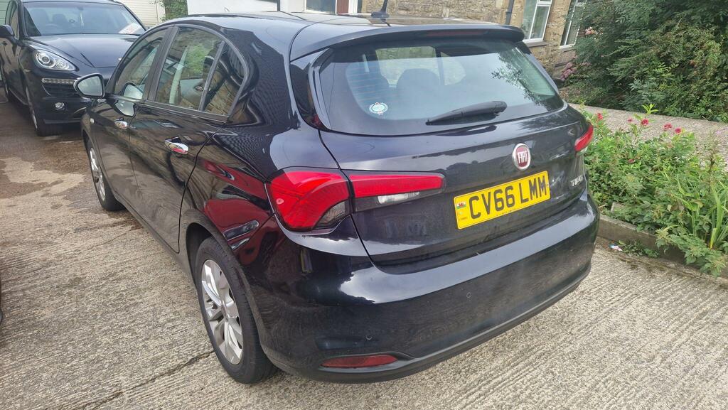 Fiat Tipo Easy Plus Black #3