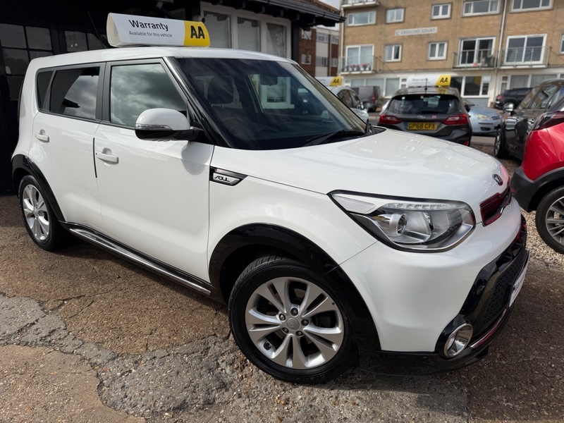 Kia Soul 1.6 Crdi Urban Suv White #2