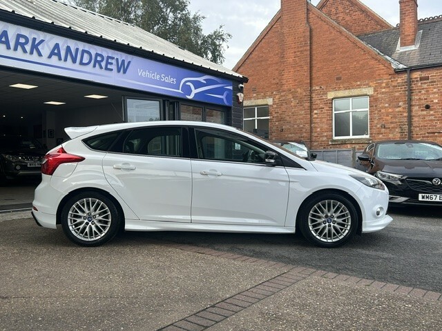 Ford Focus 1.6 Tdci Zetec S White #2