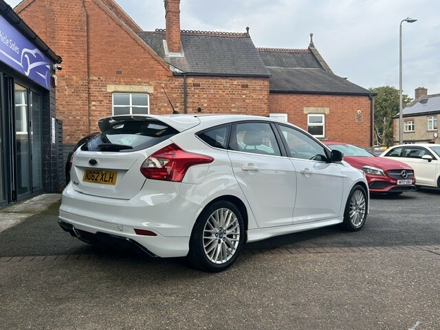 Ford Focus 1.6 Tdci Zetec S White #3