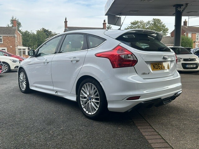 Ford Focus 1.6 Tdci Zetec S White #6