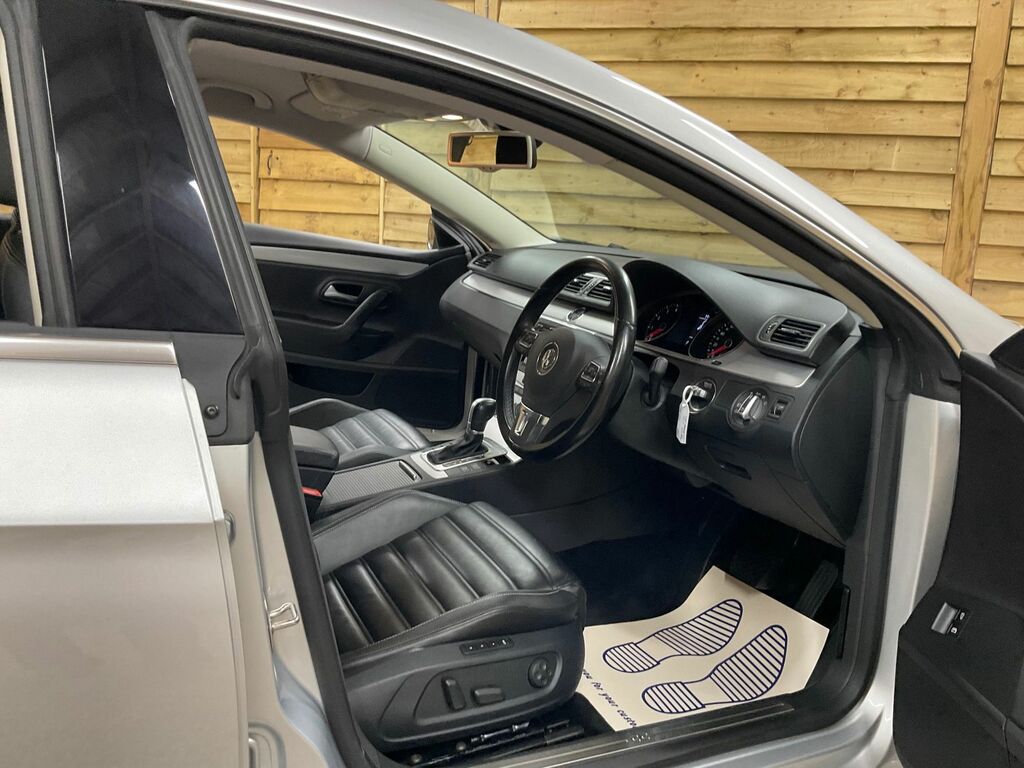 Volkswagen CC #11