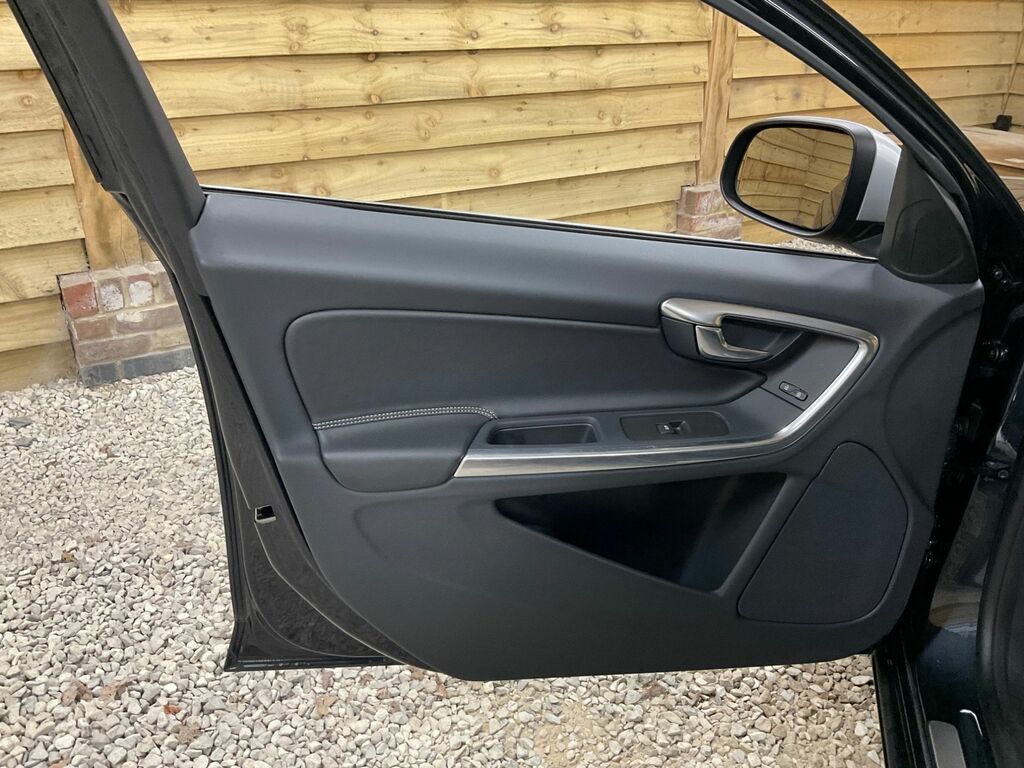 Volvo S60 #19