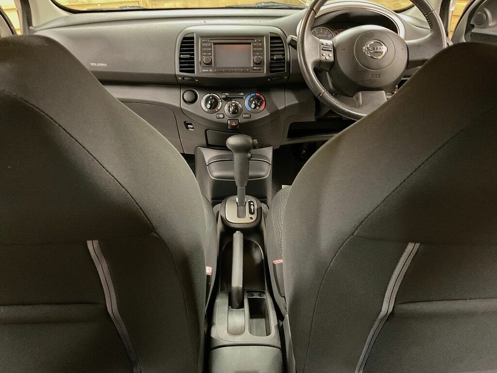 Nissan Micra N-tec.. Services  #25