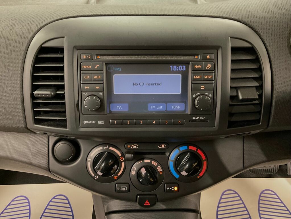 Nissan Micra N-tec.. Services  #37
