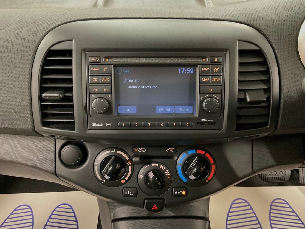 Nissan Micra N-tec.. Services  #33