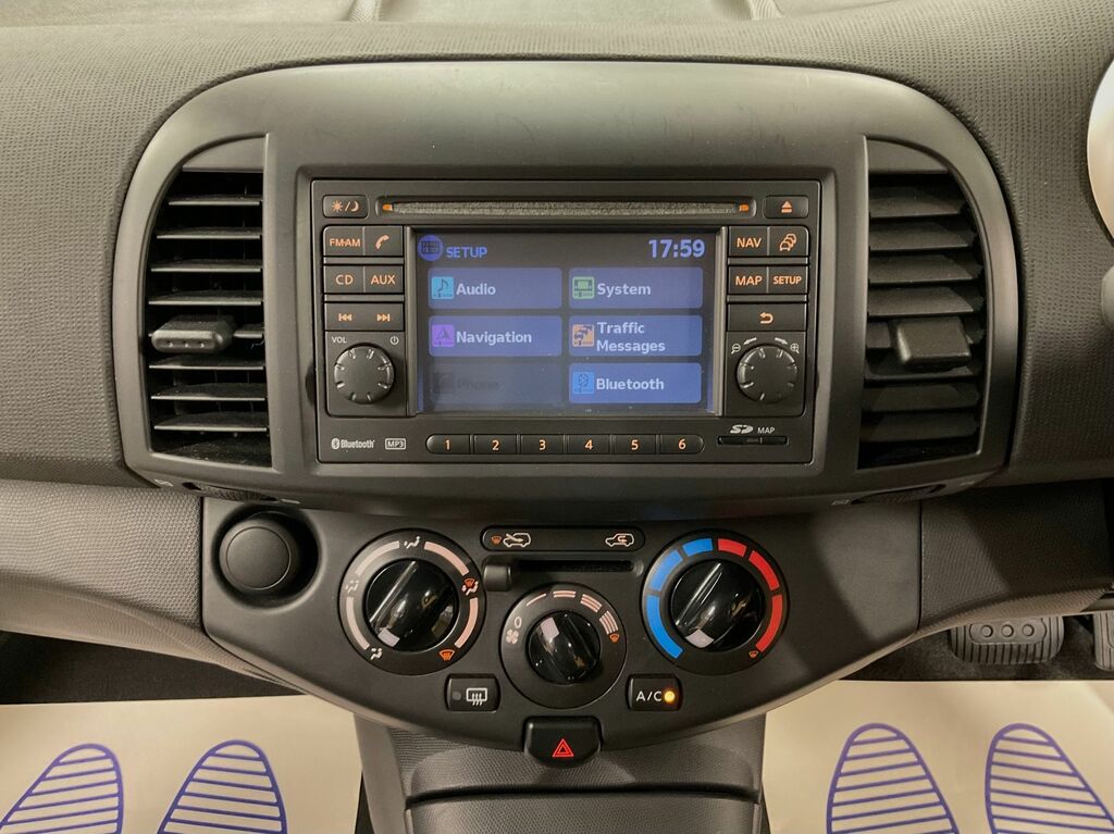 Nissan Micra N-tec.. Services  #32