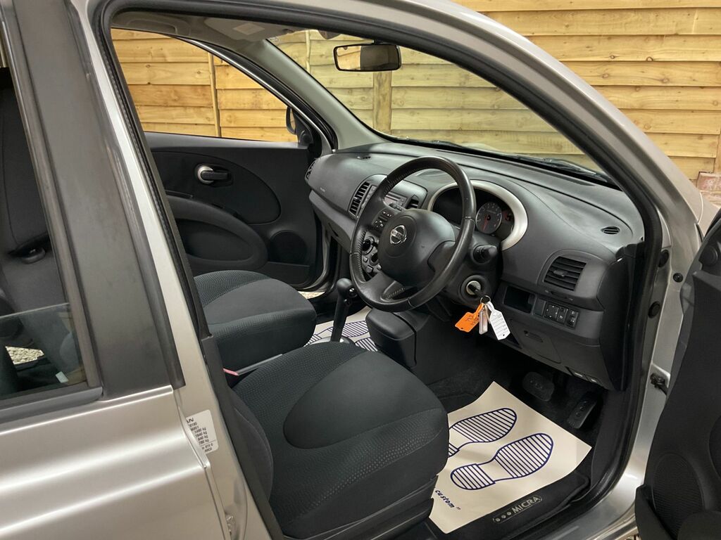 Nissan Micra N-tec.. Services  #9