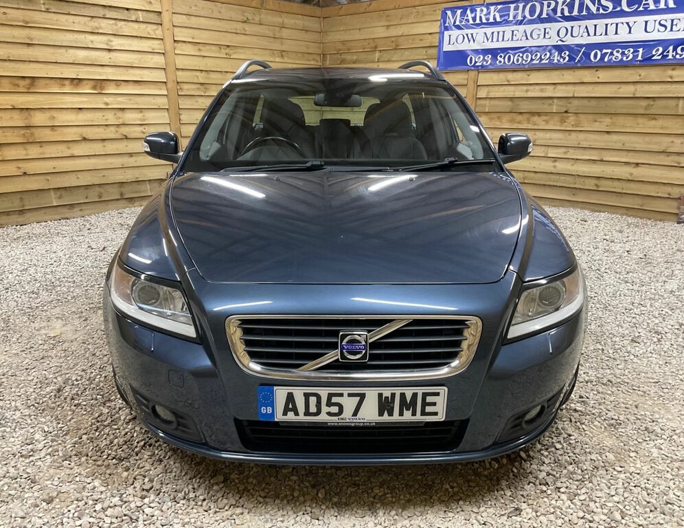 Volvo V50 D5 Se Estate Blue #3