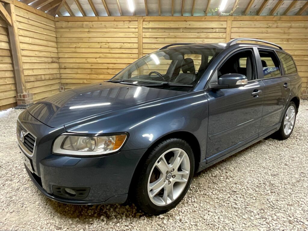 Volvo V50 D5 Se Estate Blue #4
