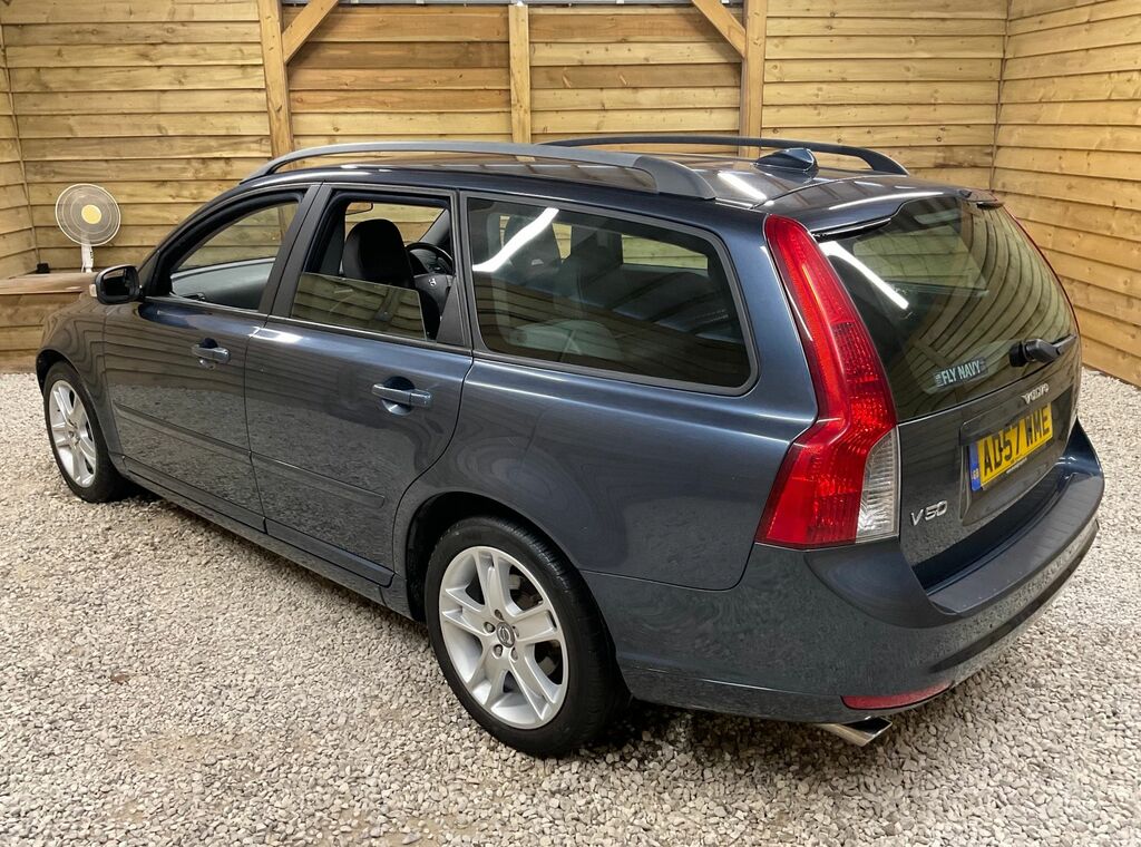 Volvo V50 D5 Se Estate Blue #5