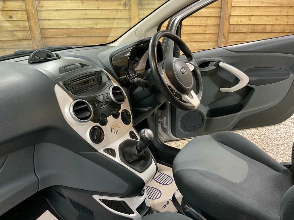 Ford KA Hatchback Silver #19