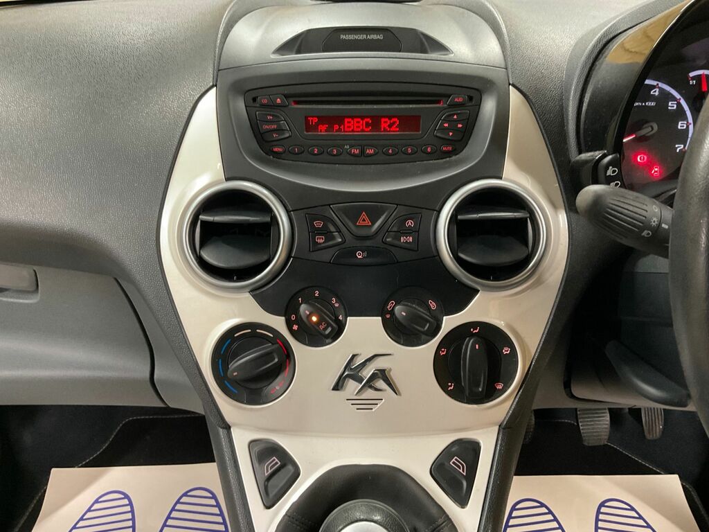 Ford KA Hatchback Silver #33