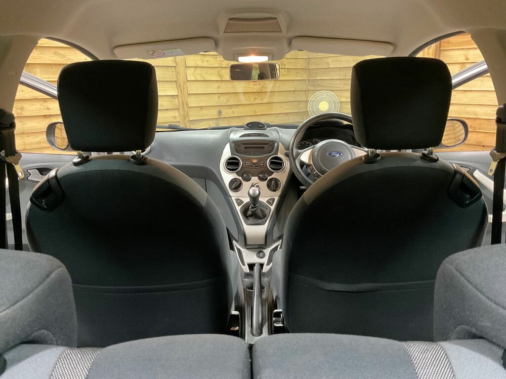 Ford KA Hatchback Silver #23