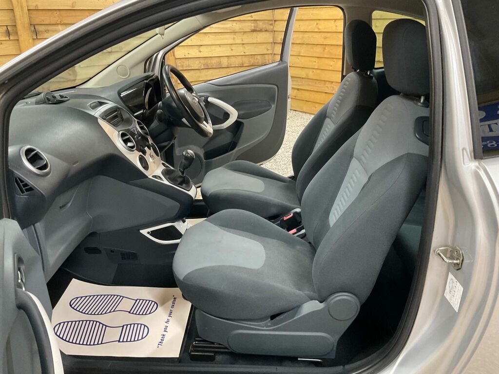 Ford KA Hatchback Silver #20