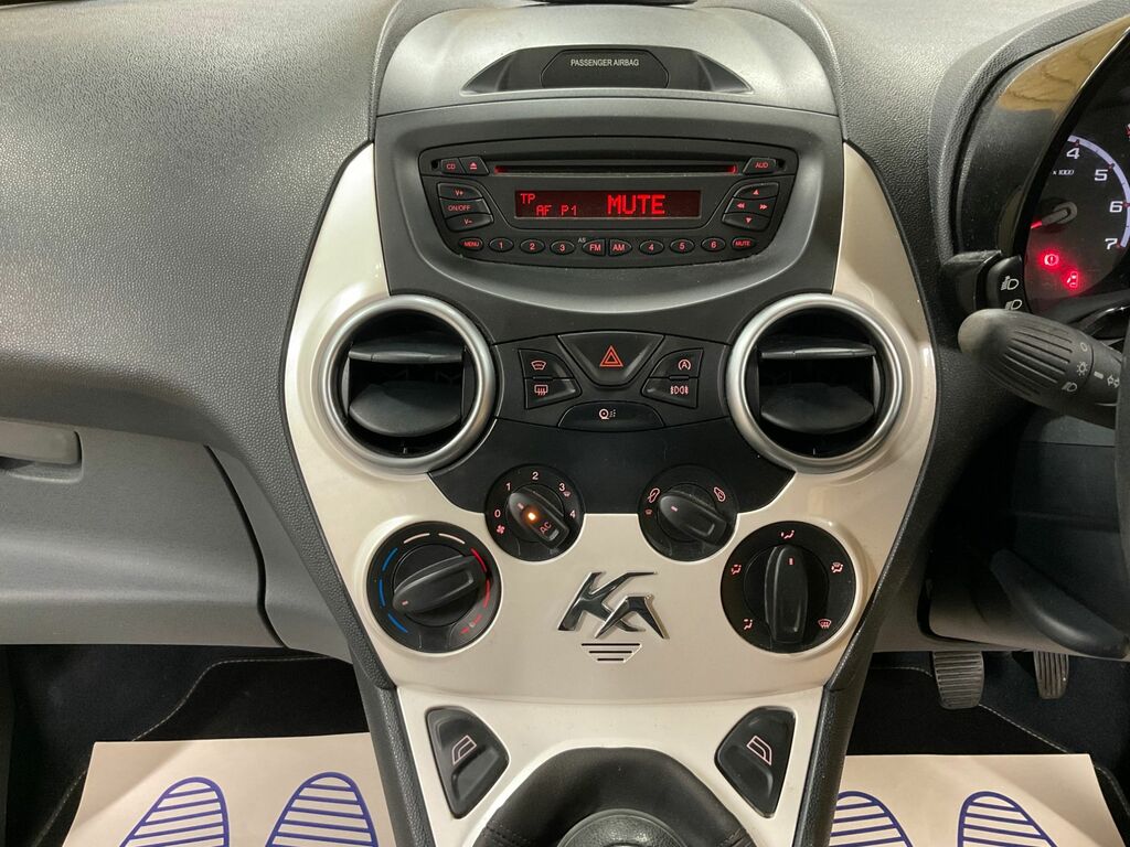 Ford KA Hatchback Silver #35