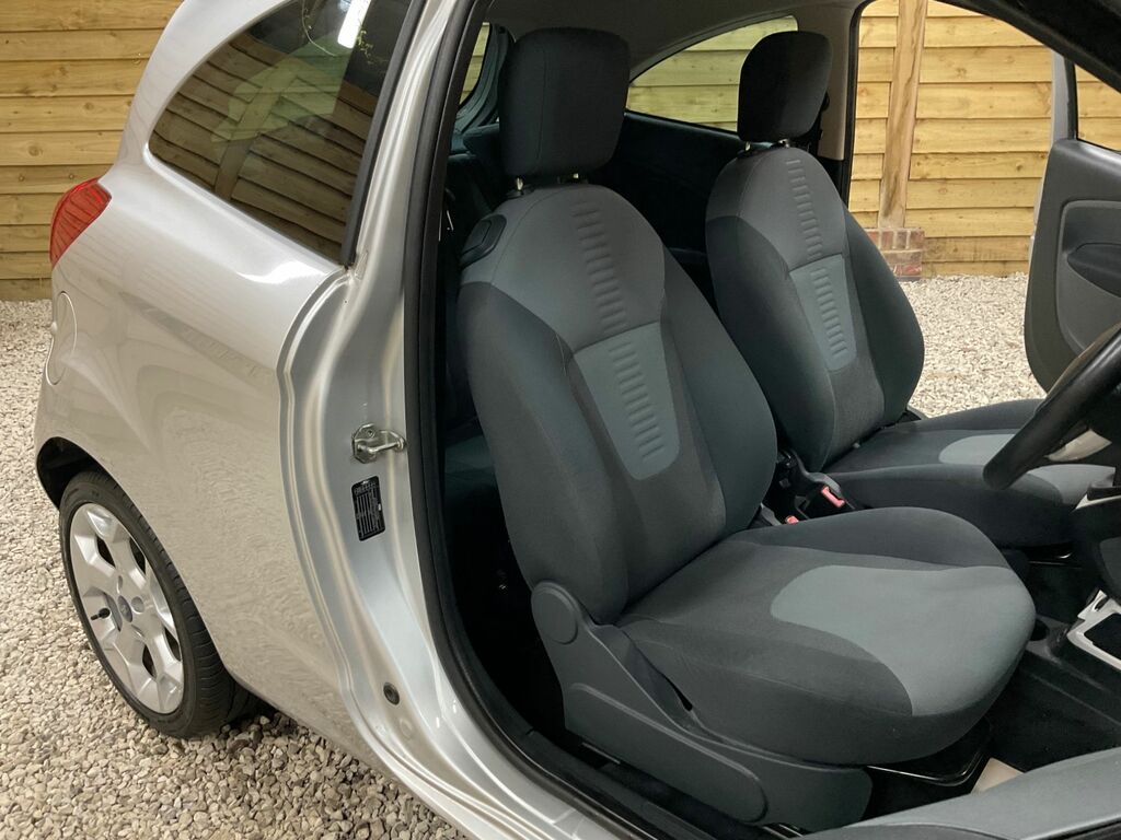 Ford KA Hatchback Silver #14