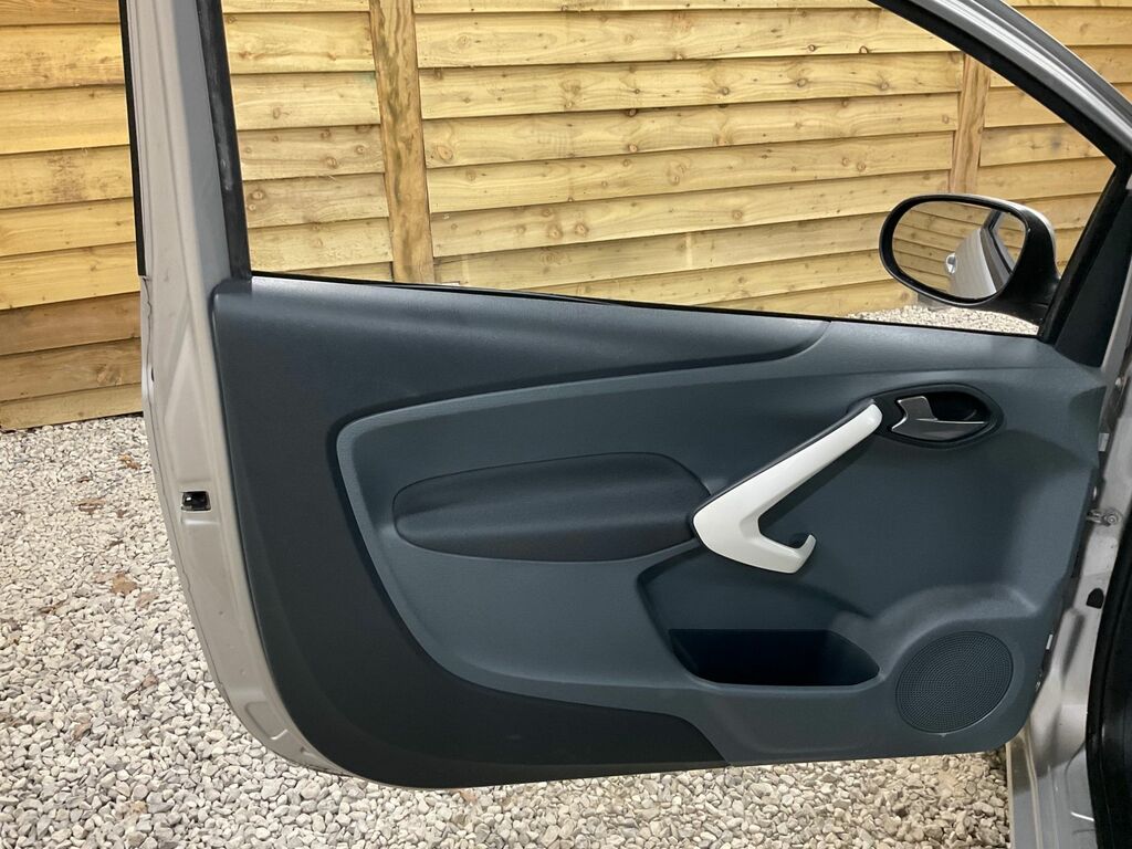 Ford KA Hatchback Silver #17