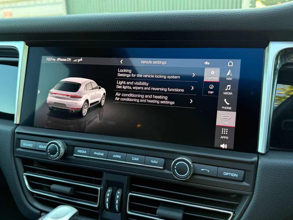 Porsche Macan 5dr Pdk Grey #24