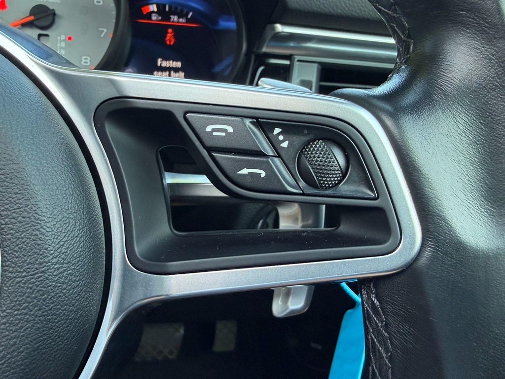 Porsche Macan 5dr Pdk Grey #20