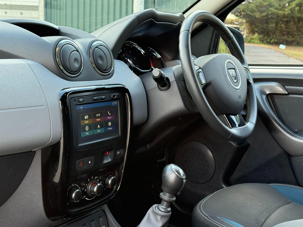 Dacia Duster Suv Blue #9