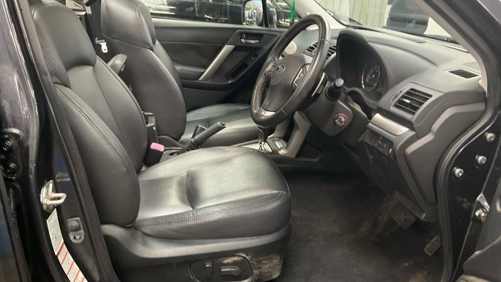Subaru Forester Xt White #10