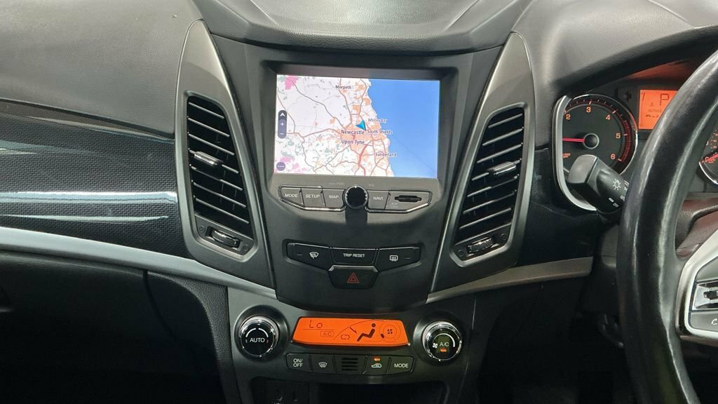 SsangYong Korando 2018 68 2.2D Grey #11