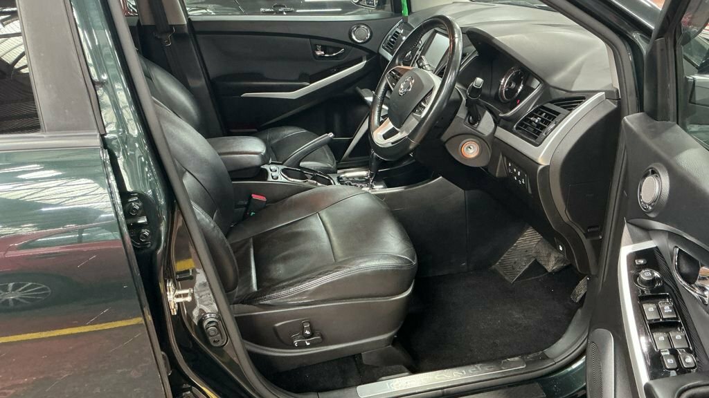 SsangYong Korando 2018 68 2.2D Grey #10