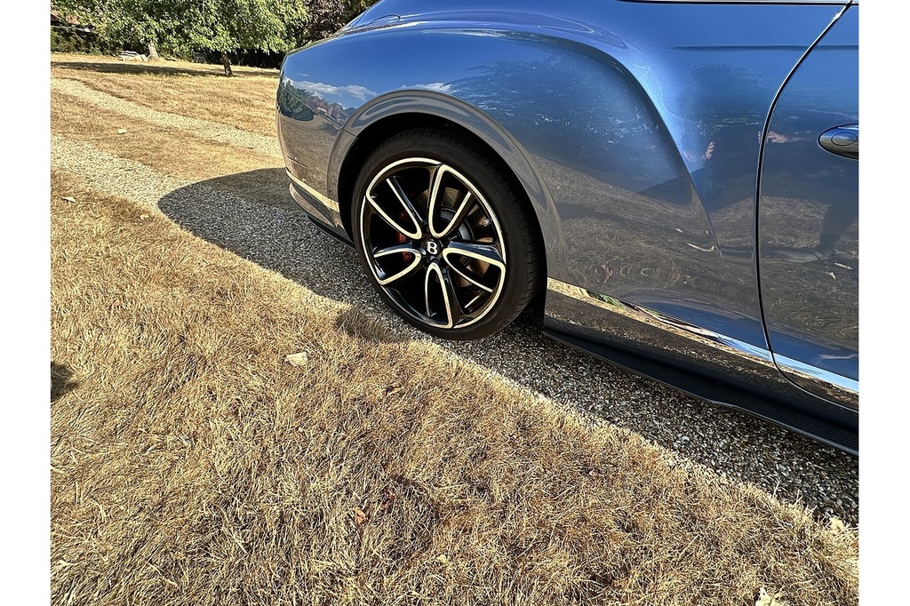 Bentley Continental Gt   #48