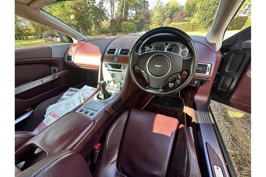 Aston Martin DB9 5.9L Null Silver #13