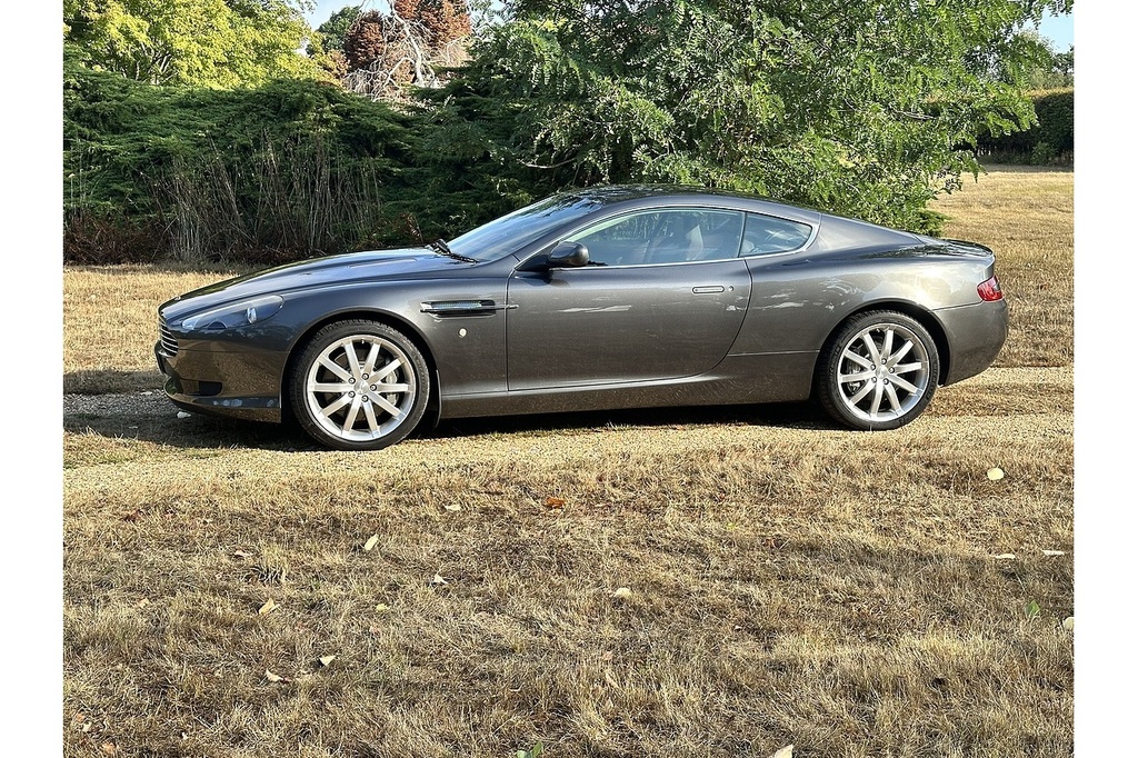 Aston Martin DB9 5.9L Null Silver #23