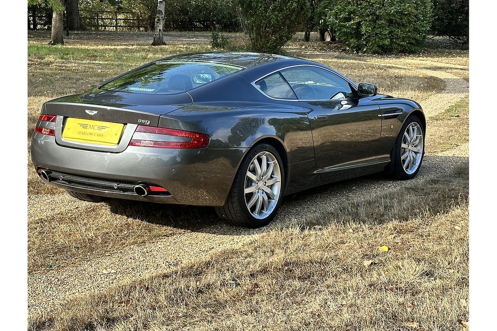 Aston Martin DB9 5.9L Null Silver #29