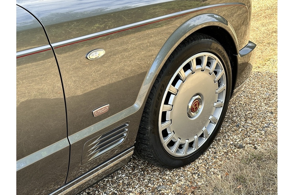 Bentley Brooklands Brooklands Silver #12