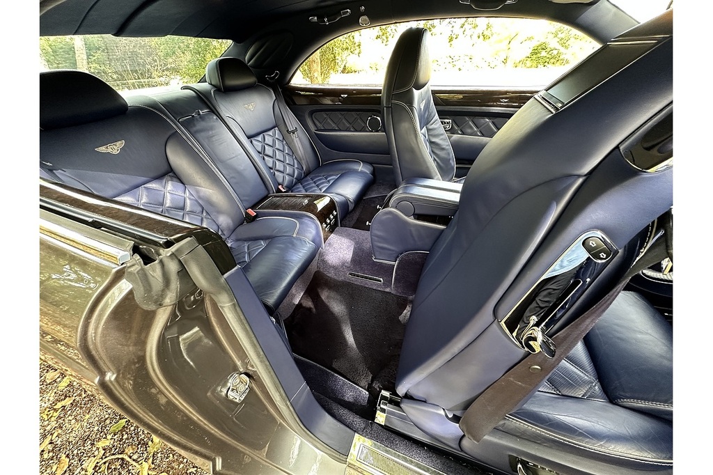 Bentley Brooklands Brooklands Silver #26