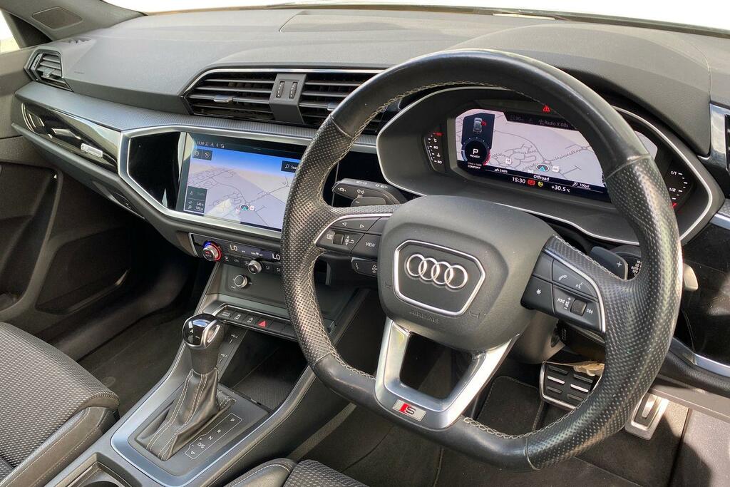 Audi Q3 1.5 Tfsi Cod 35 Black Edition Suv S Tro MT21BYH Grey #6