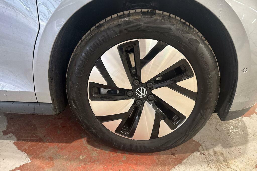 Volkswagen ID.Buzz Pro 86Kwh Life Mpv Lwb, 6Seat Silver #5