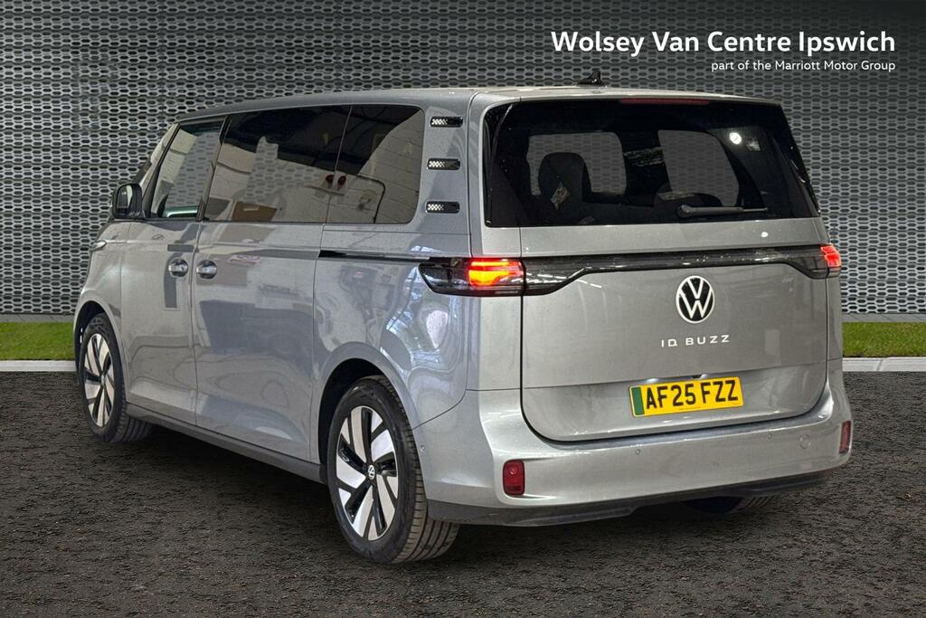 Volkswagen ID.Buzz Pro 86Kwh Life Mpv Lwb, 6Seat Silver #3