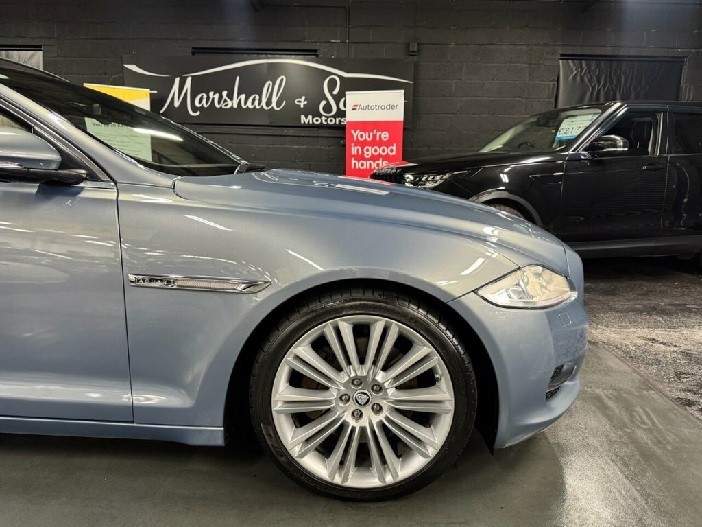 Jaguar XJ 3L Portfolio Grey #3