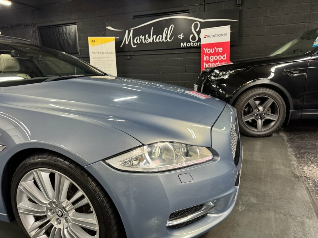 Jaguar XJ 3L Portfolio Grey #4