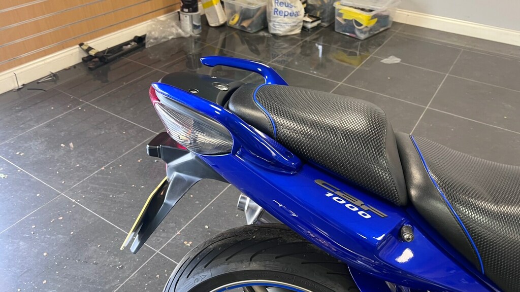 Honda  I-dsi Se Silver #9