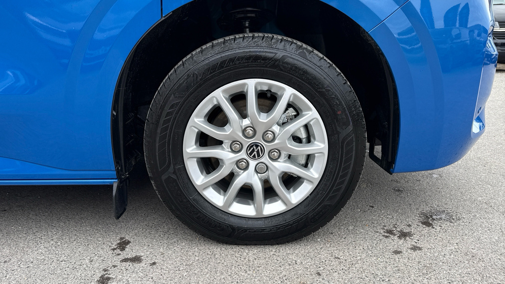 BMW 5 Series Volkswagen Transporter Shuttle T32 L 2.0 Tdi 170Ps Blue #5
