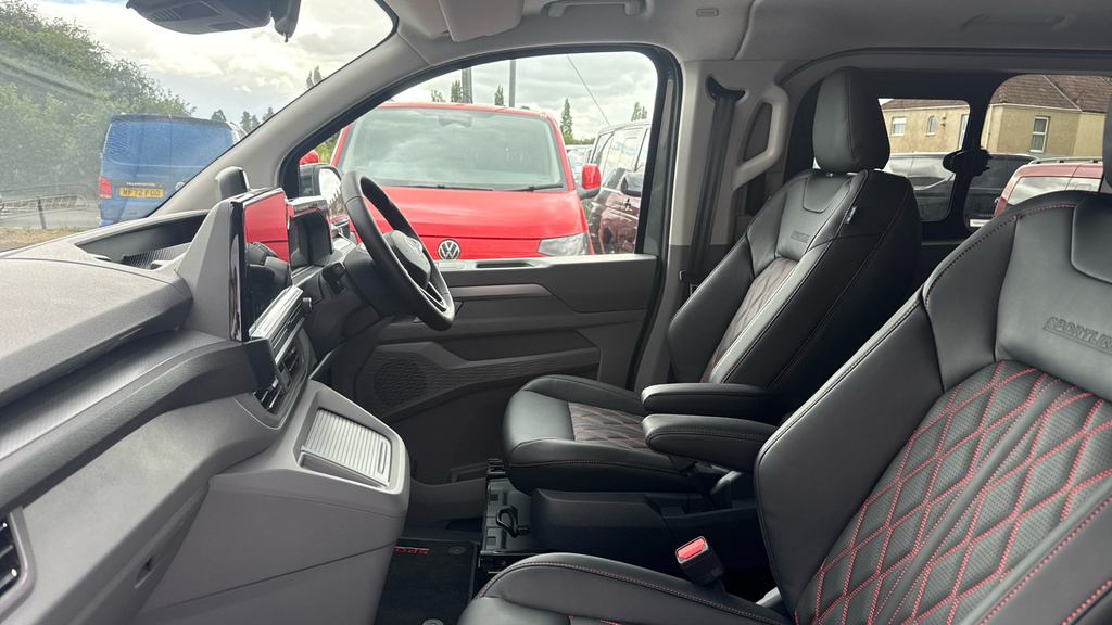 Volkswagen Transporter Sportline T32 Kombi Sportline Lwb 232 Ps Ehybrid Cvt 8Sp  #2