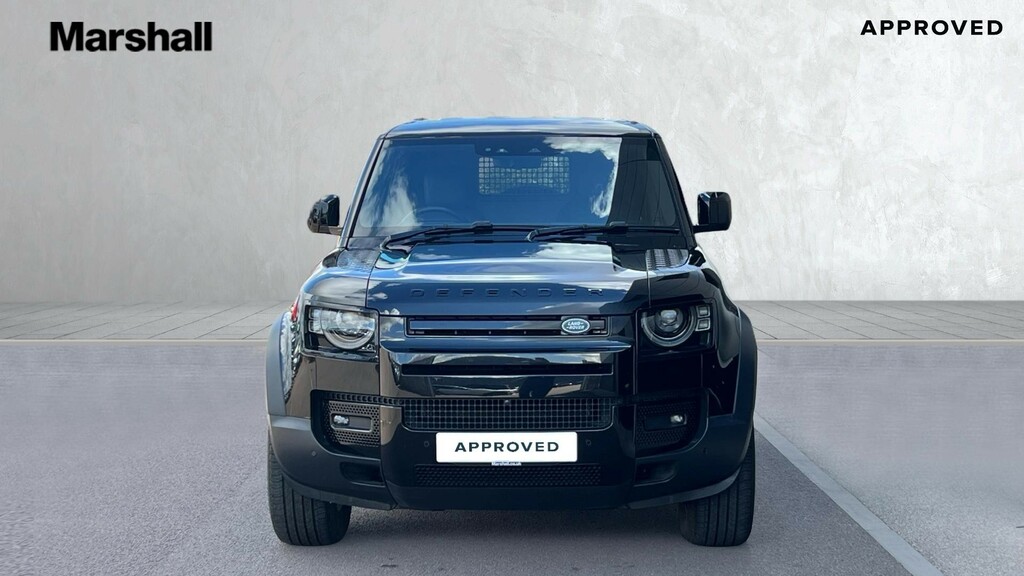 Land Rover Defender 3L Hse Black #7