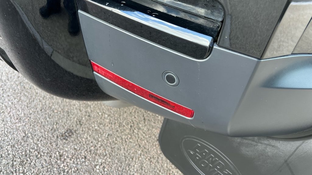 Land Rover Defender 3L Hse Black #55