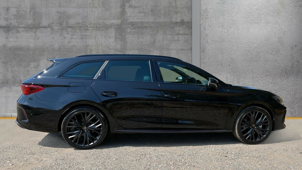 Cupra Leon Leon 1.5 Ehybrid 204 Shadow Edition Dsg Black #4