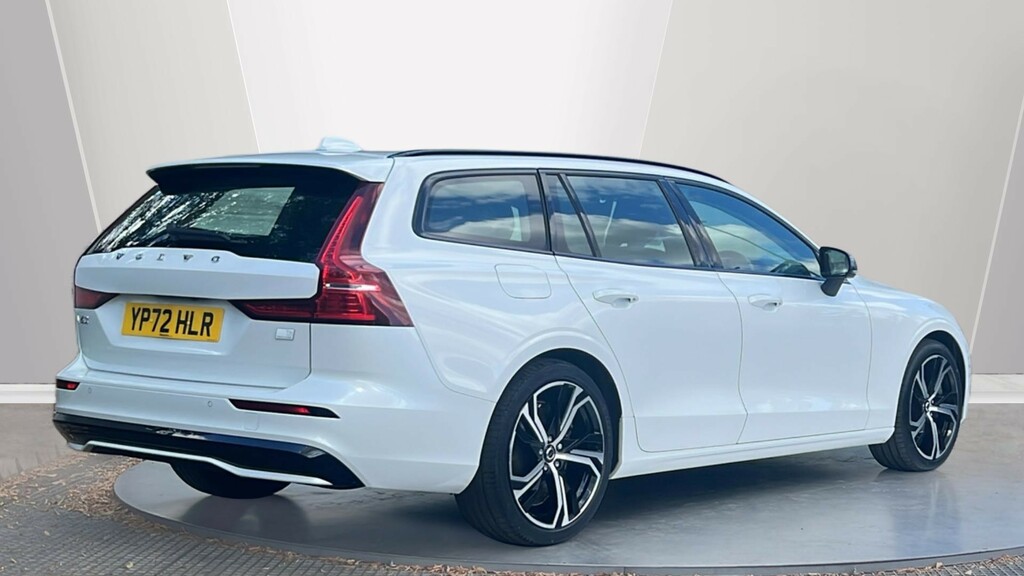 Volvo V60 V60 2.0 T6 350 Recharge Phev Plus Dark Awd A White #2