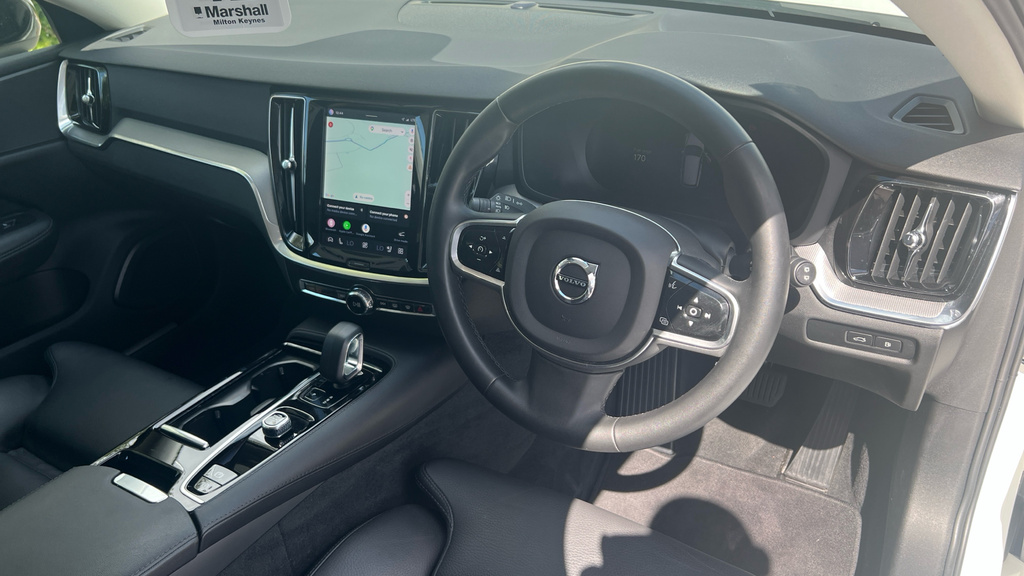 Volvo V60 V60 2.0 T6 350 Recharge Phev Plus Dark Awd A White #5